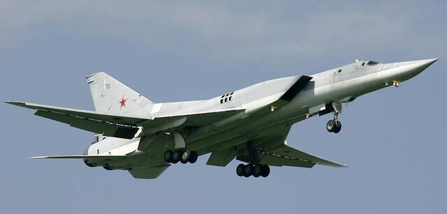 Окупанти застосували у Маріуполі стратегічні бомбардувальники Ту-22М3