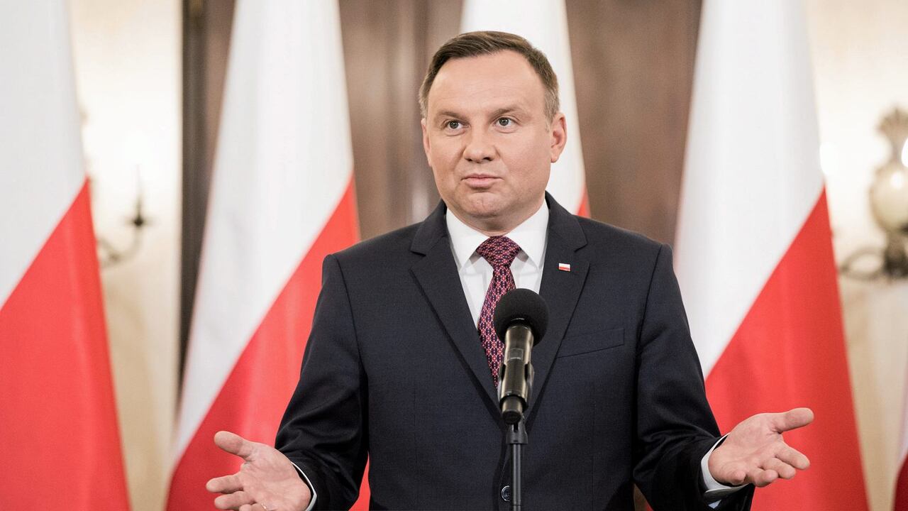 Росіянам можуть заборонити в’їзд до країн ЄС, – президент Польщі Дуда.