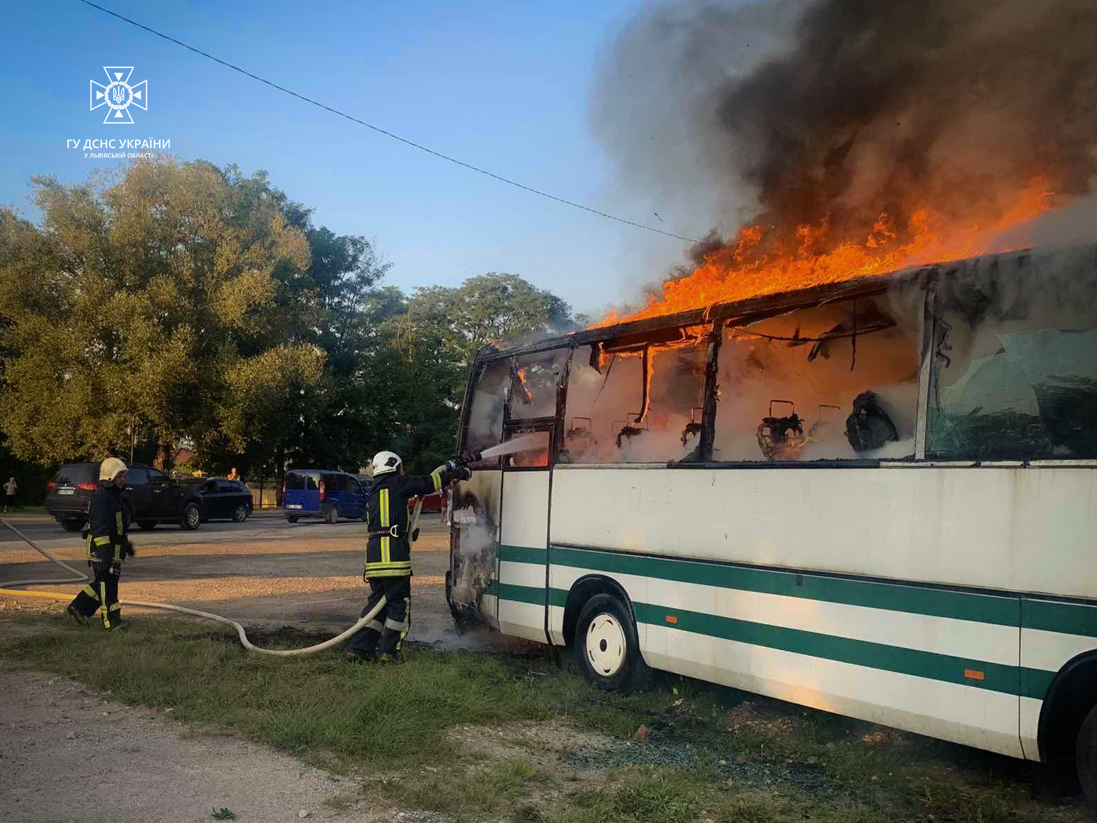 На Львівщині спалахнув автобус