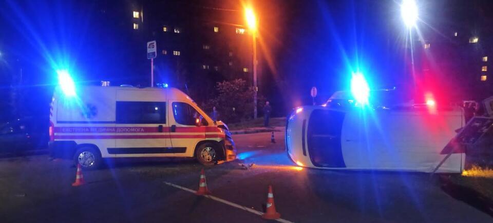 У поліції розповіли нові деталі «п'яної» ДТП на Львівщині за участю «швидкої» та мікроавтобуса