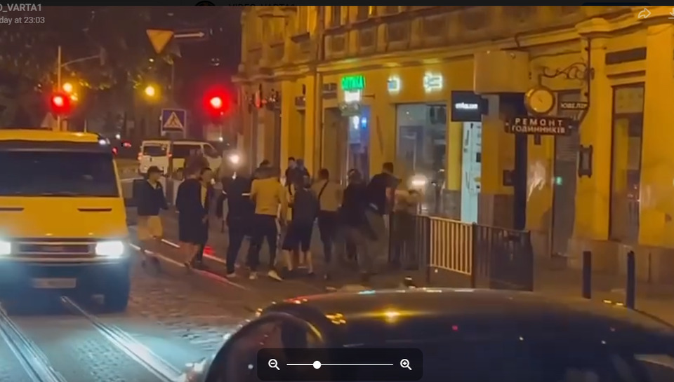 У центрі Львова сталася масова бійка (відео)