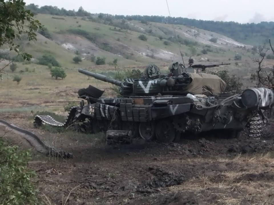 Миколаївські десантники спалили 5 танків рф та взяли в полон окупантів