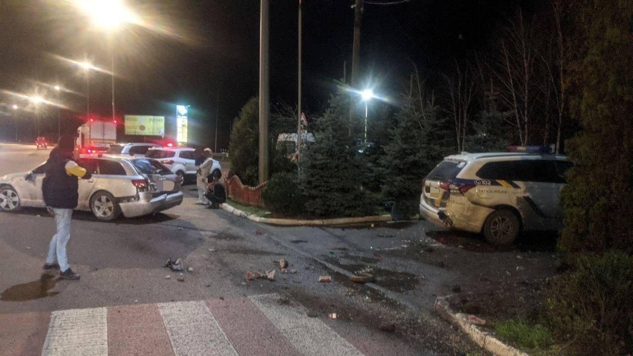На трасі Київ-Чоп львів’янин врізався у блок-пост та збив військового
