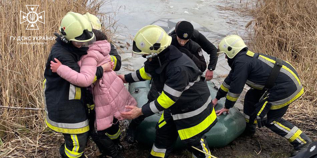 У Львівській області семикласниця провалилася під кригу