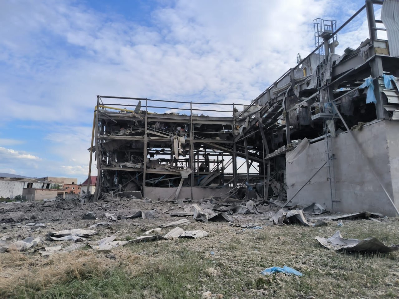 Окупанти атакували ракетами промислові підприємства в Україні