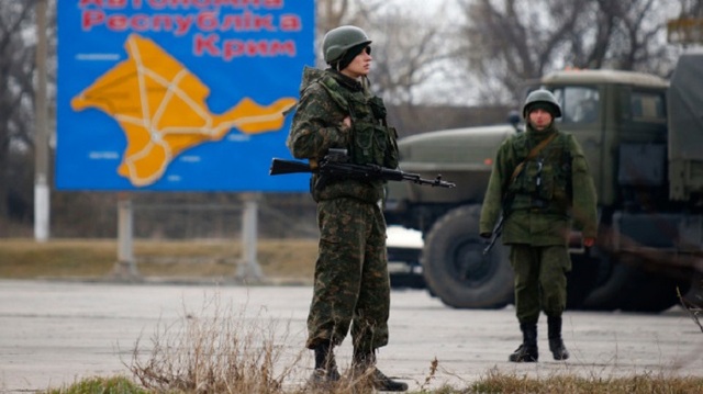 Окупанти розпочали евакуацію з Криму: що відомо