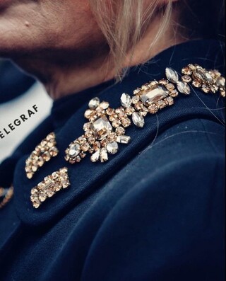 Юлія Тимошенко оновила образ: Костюм від Dolce and Gabbana і чоботи-панчохи