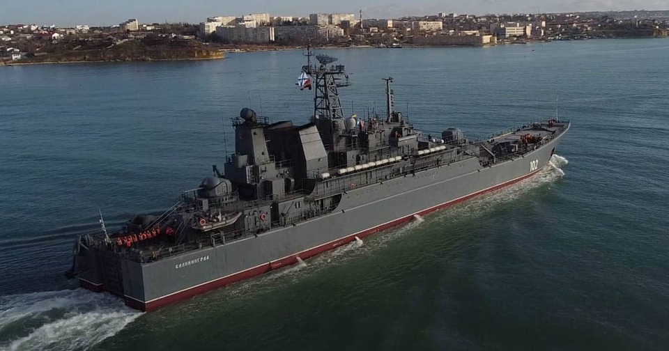 У Чорному морі перебувають кораблі рф, споряджені крилатими ракетами: ворог готовий до нових атак