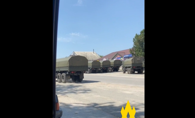 У Криму зафіксували колону російської військової техніки