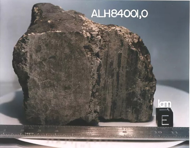 У новому дослідженні дослідники зосередилися на метеориті Allan Hills 84001