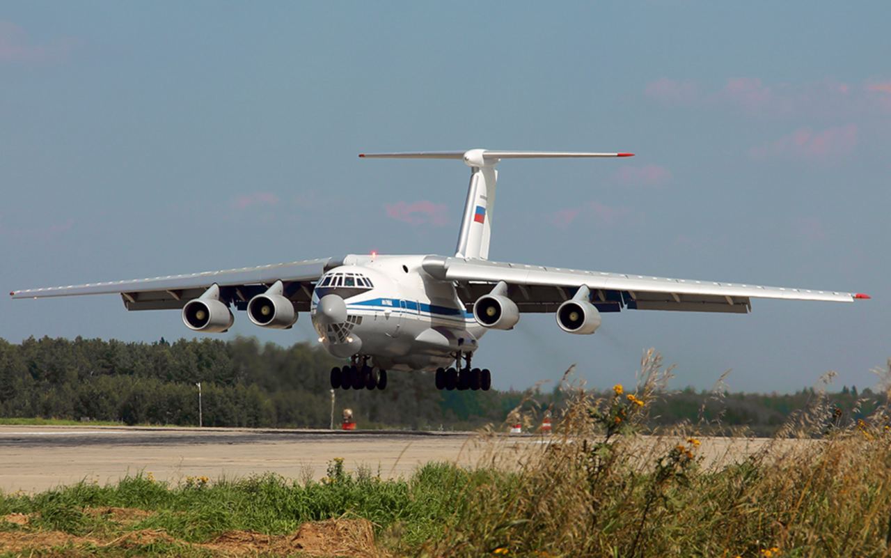 У білорусі приземлилися чотири російські транспортні літаки Іл-76