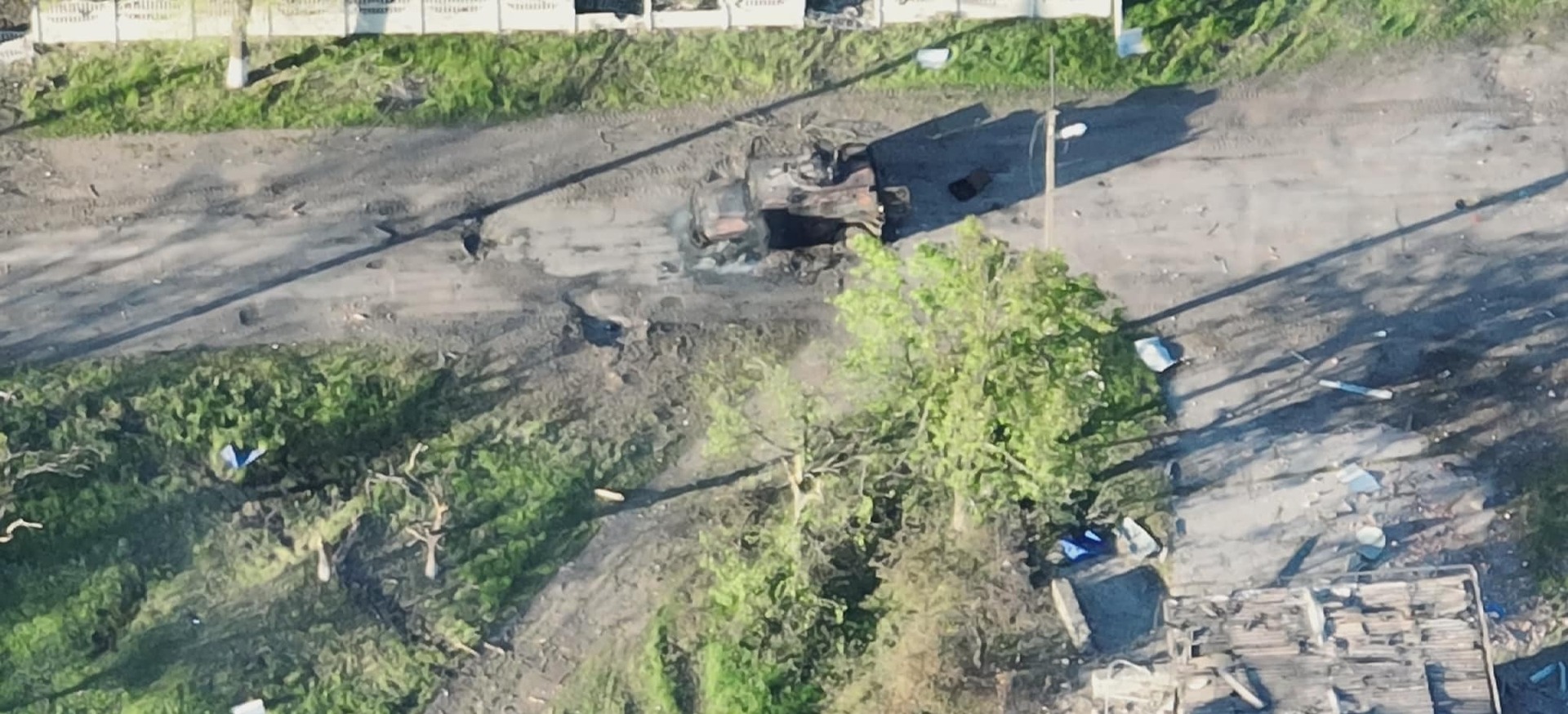Миколаївські десантники знищили російську бойову машину “Тигр” разом із екіпажем