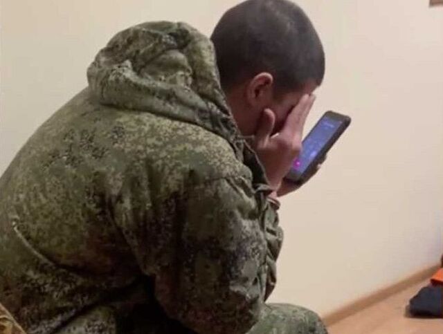 Російські військові масово відмовляються йти у наступ: СБУ перехопила розмову орка із матір'ю