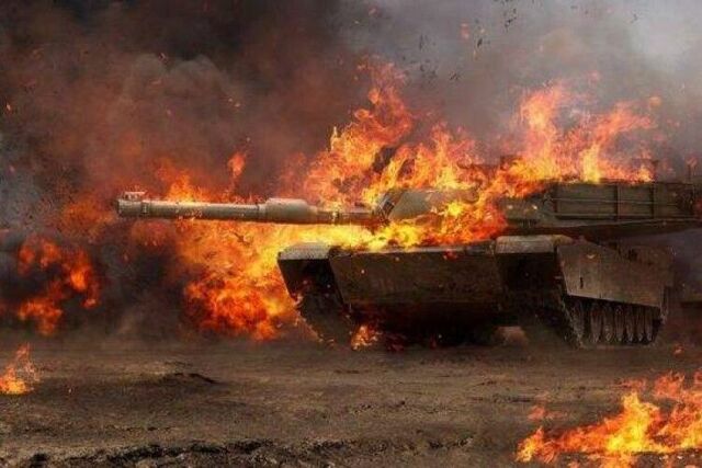 Бійці «Азову» знищили біля Маріуполя ще 2 БТРи, роту піхоти та чотири танки окупантів