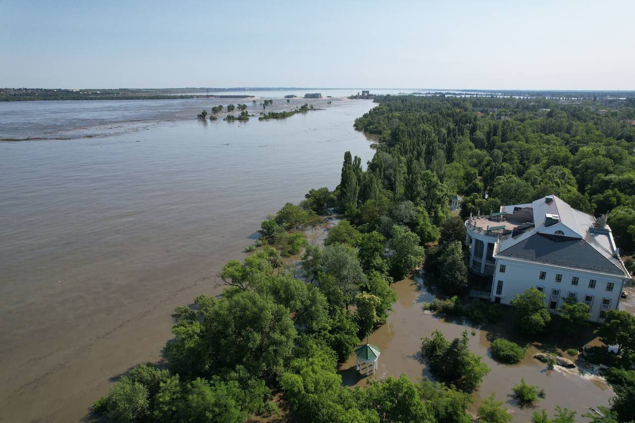 Диверсійні групи рф переодягаються в цивільних та планують евакуюватися на правий берег Дніпра
