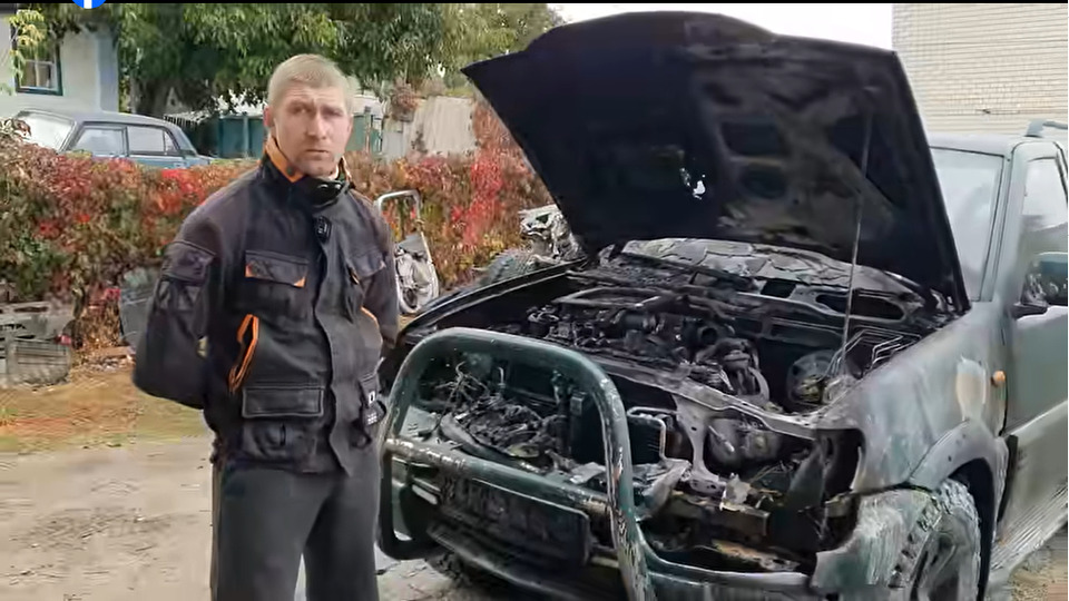 Невідомі підпалили бойове авто українських військових