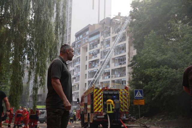 Ракетний удар по житловому будинку в Києві: нові деталі про постраждалих, є загиблий