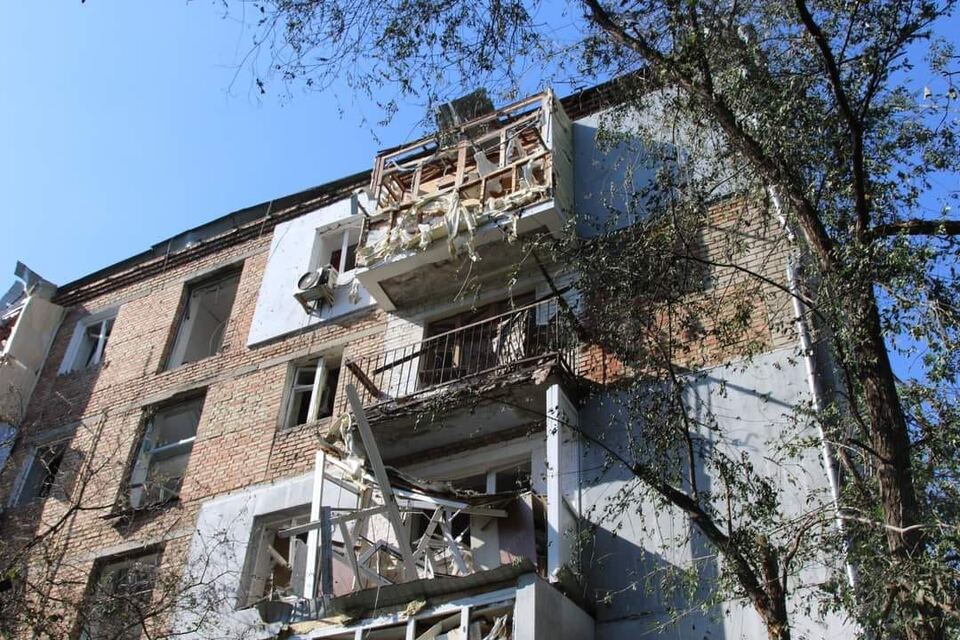 Окупанти обстріляли Миколаїв та область, поранено десятки людей