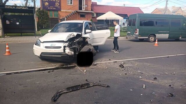 Аварія біля Львова ускладнила рух транспорту