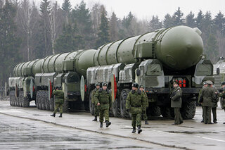 Через розширення НАТО у путіна пригрозили стягнути ядерну зброю до Балтики