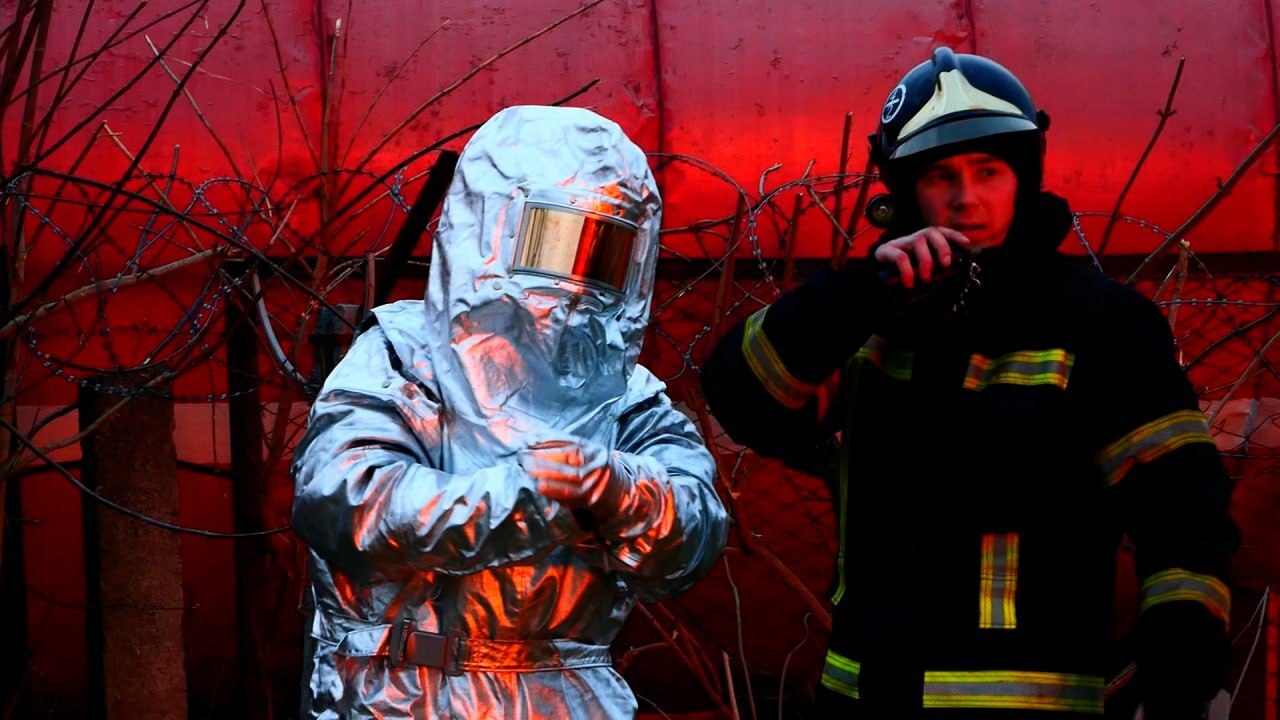 бомбардування Львова. гасіння пожежі