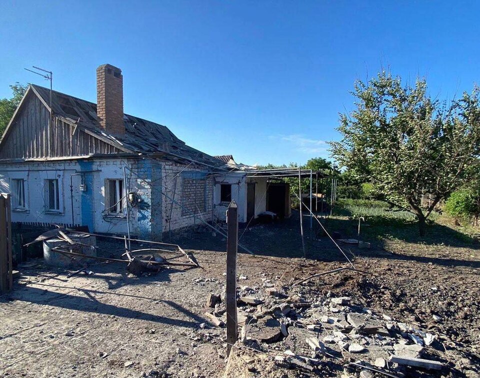 Окупанти завдали удару по Дніпропетровщині: з'явилися фото руйнувань