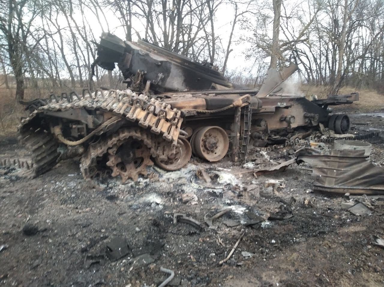 Полтава в ділі! Українці з територіальної оборони знищили ворожий БТР з гранатомета, відео